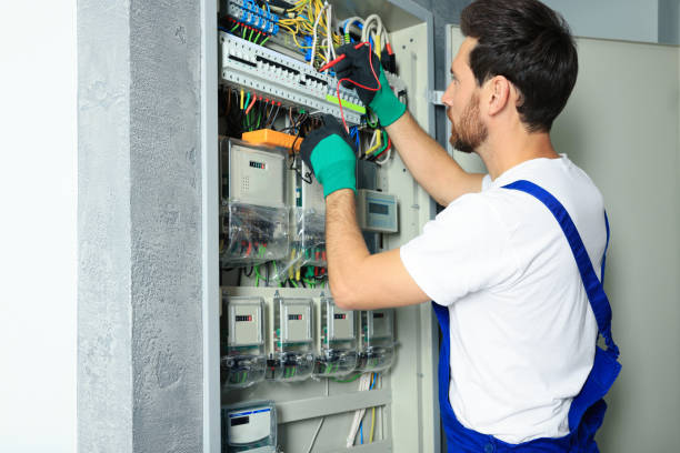 Best Local Electrician Companies  in Summit, IL